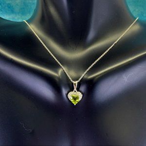 14K Gold Heart Shaped Peridot & Diamond Pendant